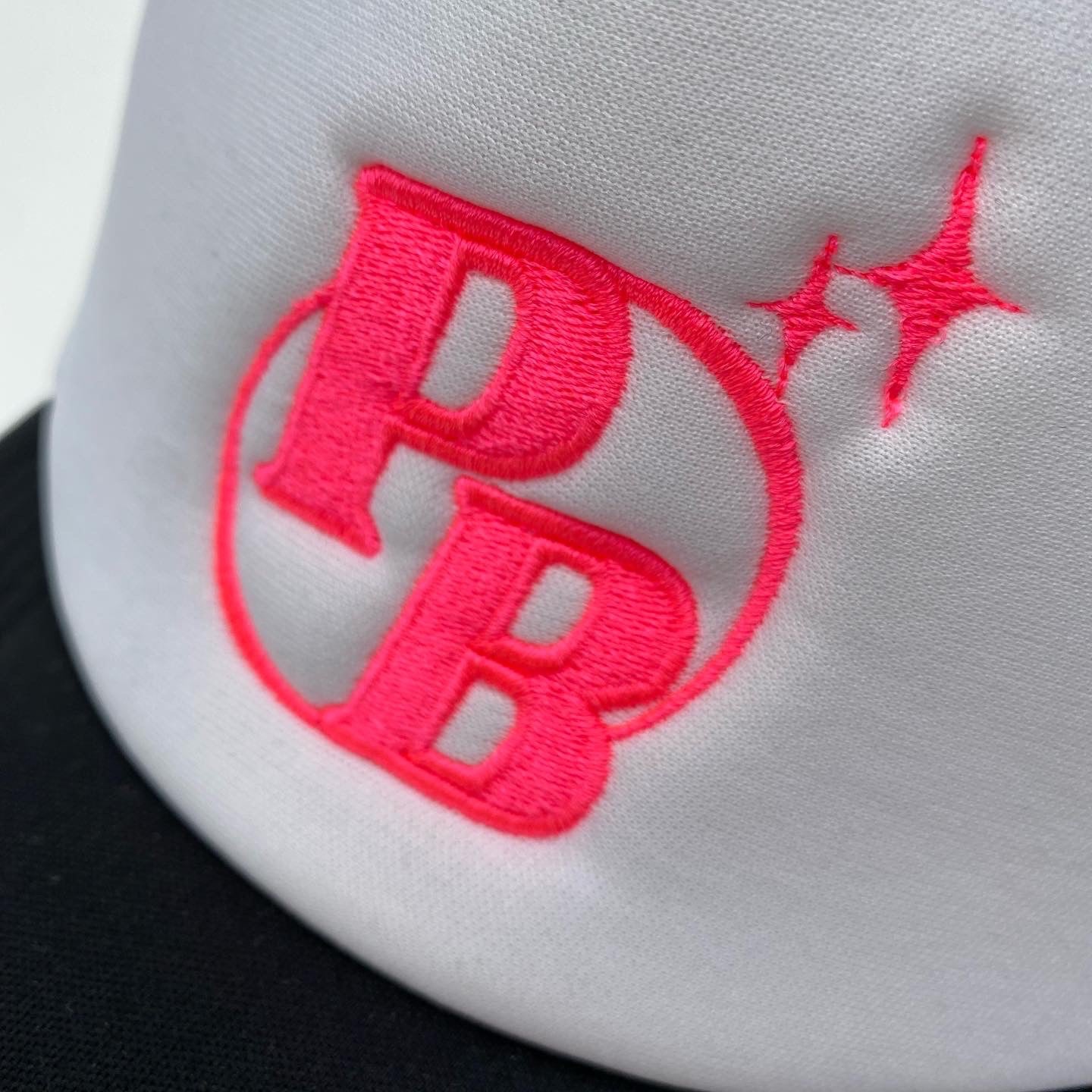 PeaceBeam Star Mesh Cap (black,green,pink)